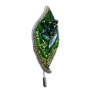 Handmade Crystal Green Fortune Leaf Lapel Pin