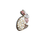 Load image into Gallery viewer, Handmade Snowy Rabbit Brooch
