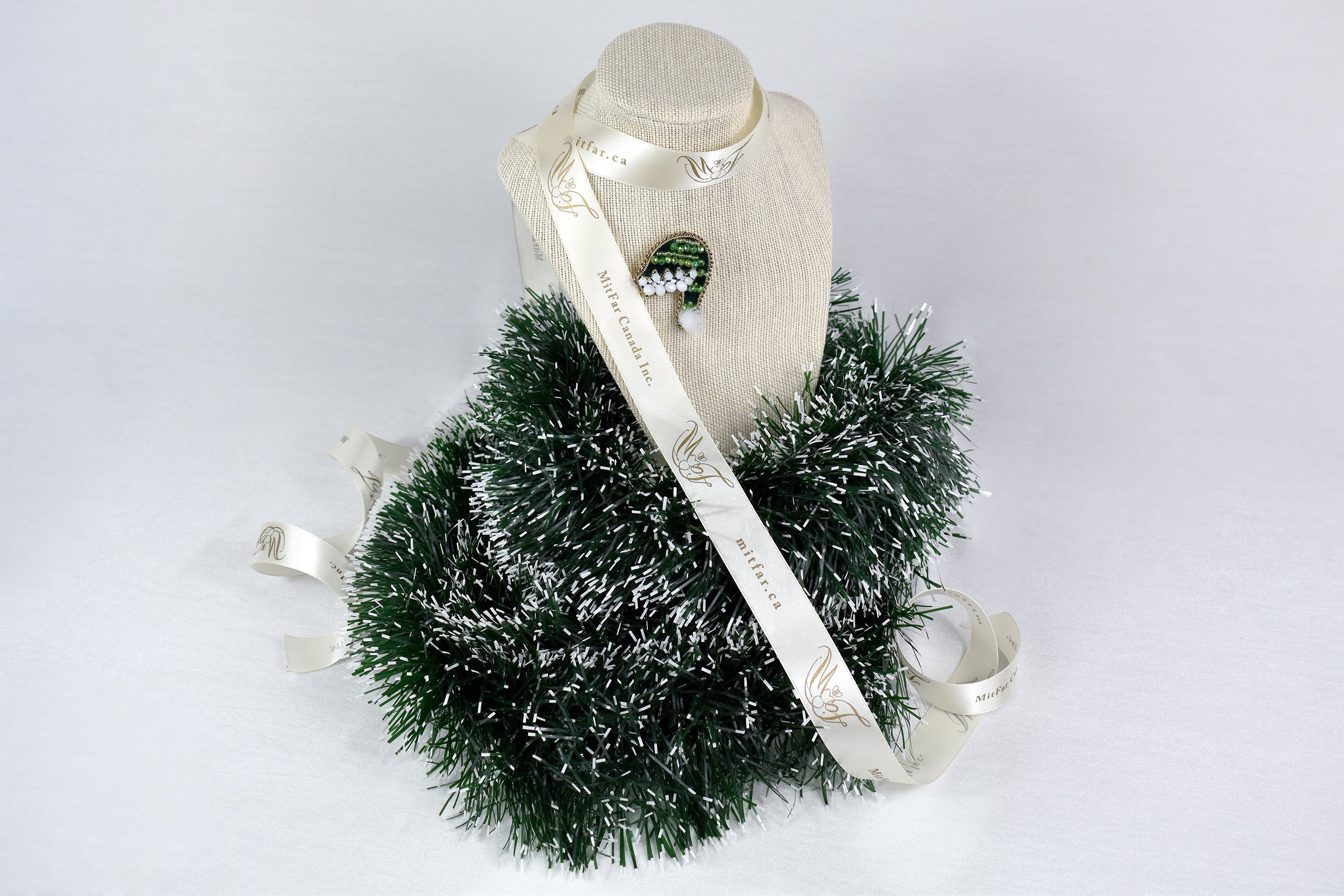 Handmade Green Santa Christmas Hat Brooch/ Pin